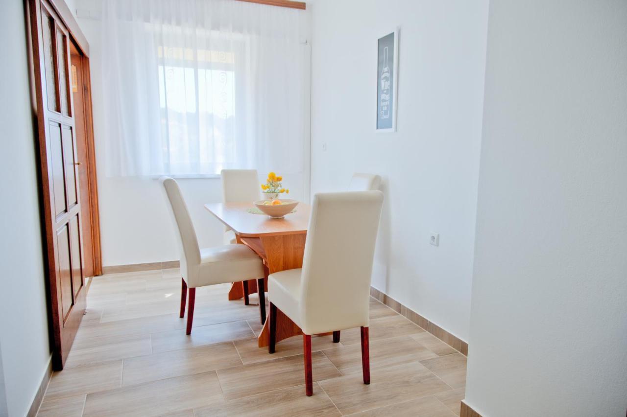 Apartment Karolina - Green Oasis Pula Exterior foto